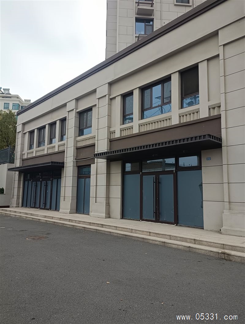 纯一层商铺